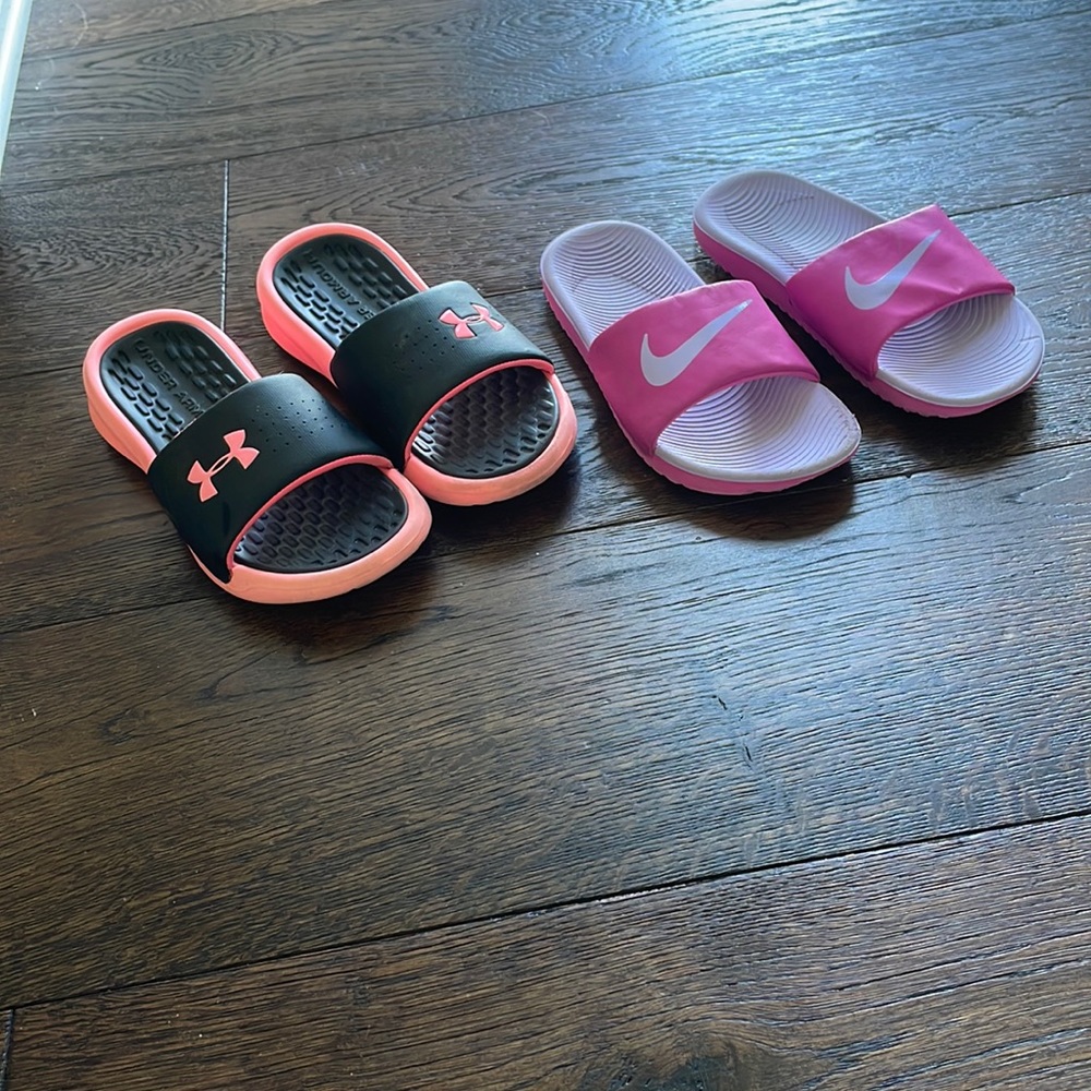 2 pair girls slides size 3